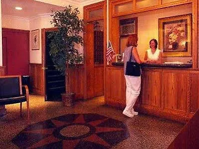**  Hotel Deauville New York Verenigde Staten